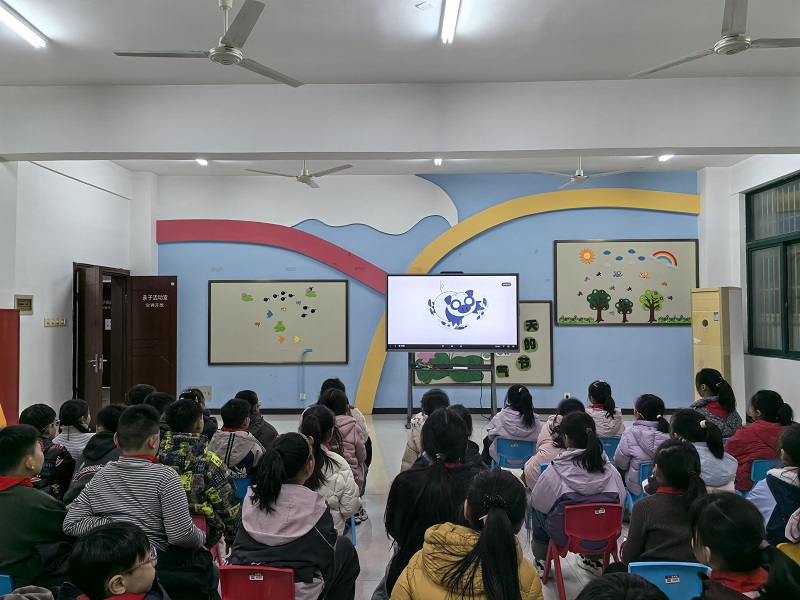 指尖藏匠心 书香润童心——五河县实验小学图书馆探秘之旅